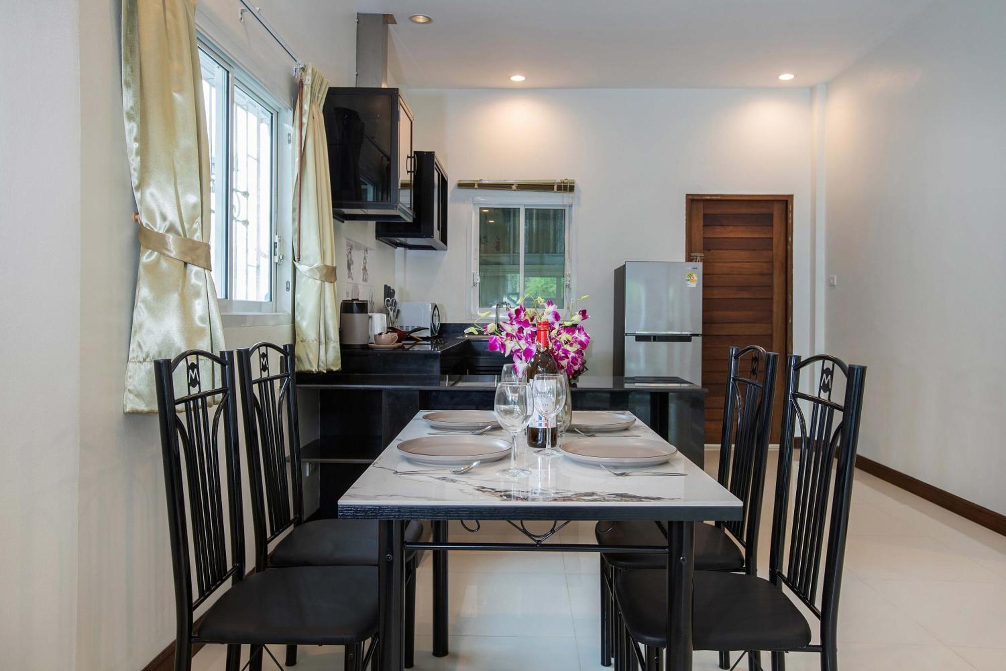 Family 2Br Villa Lancelot 3 With Jacuzzi Pool, Just 10 Min Drive Naiharn And Rawai 반 사이 유안 외부 사진